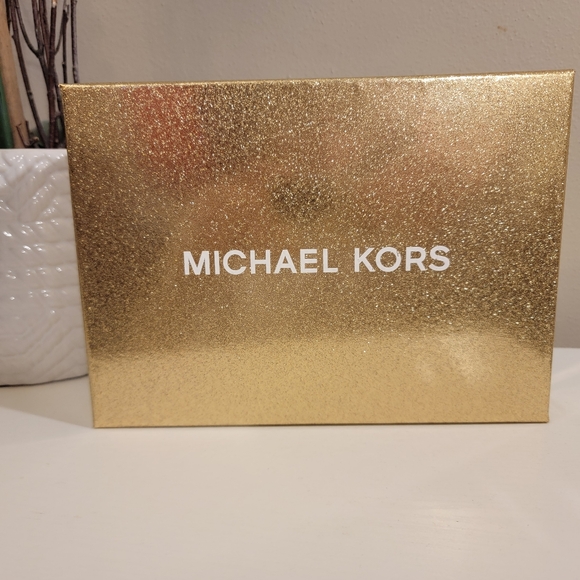 *NWT*Cute Pink/Tan Michael Kors Belt Bag L/XL - Picture 4 of 4